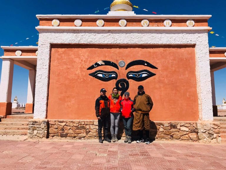 The entrance to shambala - Khamariin Khiid Monastery