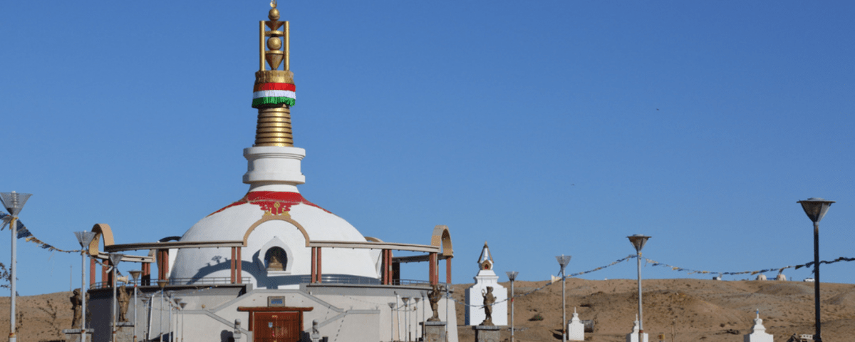 Stupa at Khamariin Khiid Monastery