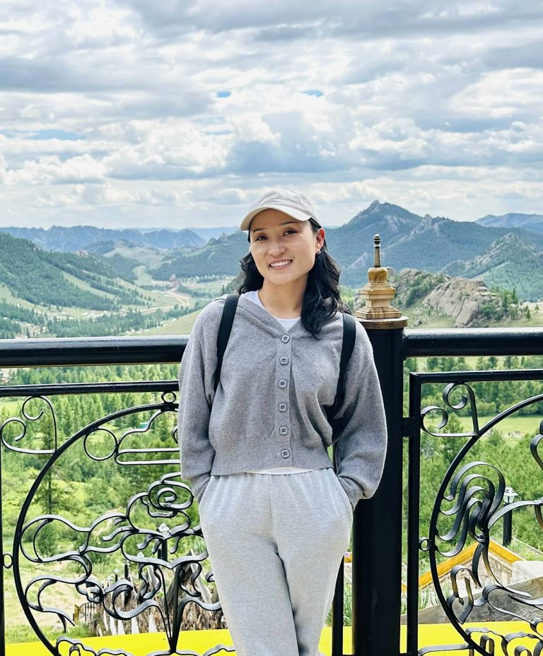 Nora - Eternal Landscapes trip assistant